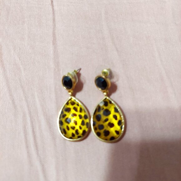 NWOT Chico's Black & Gold Leopard Pattern Pear Shaped Drop Earrings - Picture 1 of 1